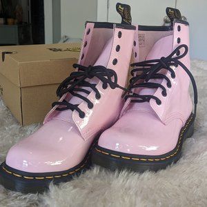 NIB Women's Size 9M Bubblegum Pink Doc Martens - Never Worn!